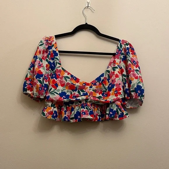 Altar’d State Colorful Floral Cropped Shirt Blouse Elastic Back Spring Summer M - Picture 1 of 3
